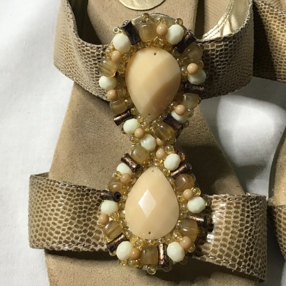 Aerosoles Embellished Ladies “Wine Cellar” 8.5 - Picture 3 of 8